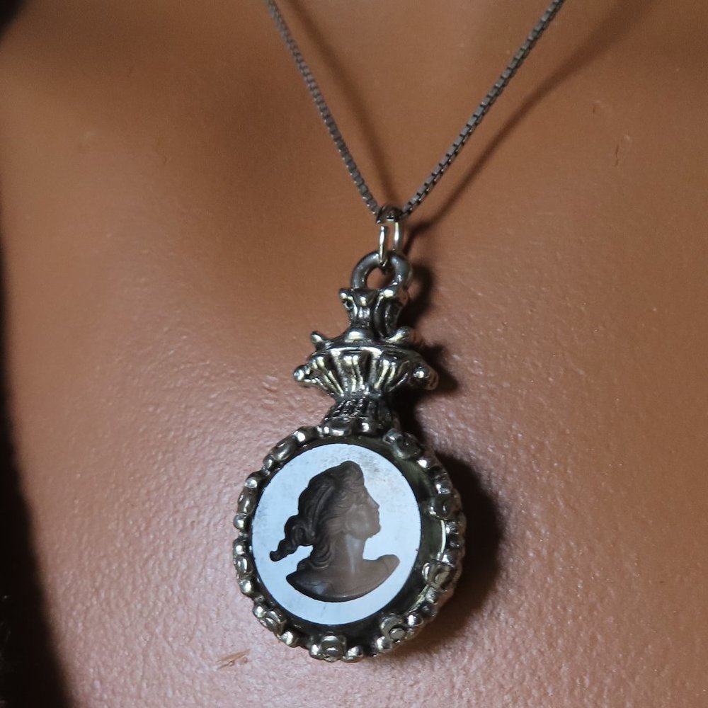 Cameo glass pendant vintage 1960's smoky - Picture 4 of 16